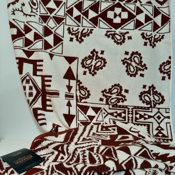 **Pendleton Woolen Mills Bandana  Bath Towel - Picture 5 of 11